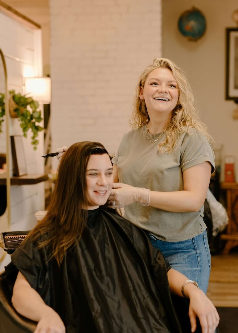 Image of a hairdresser